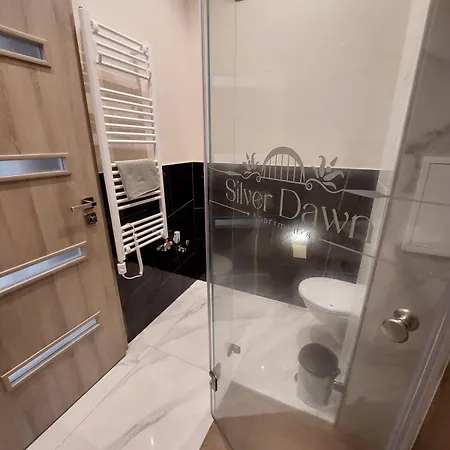 Silver Dawn Apartment *